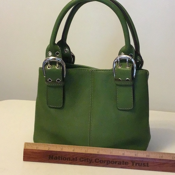 New green Tignanello purse - Picture 2 of 7
